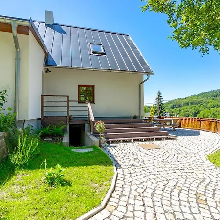 Naturehouse Cereniste * Malecov